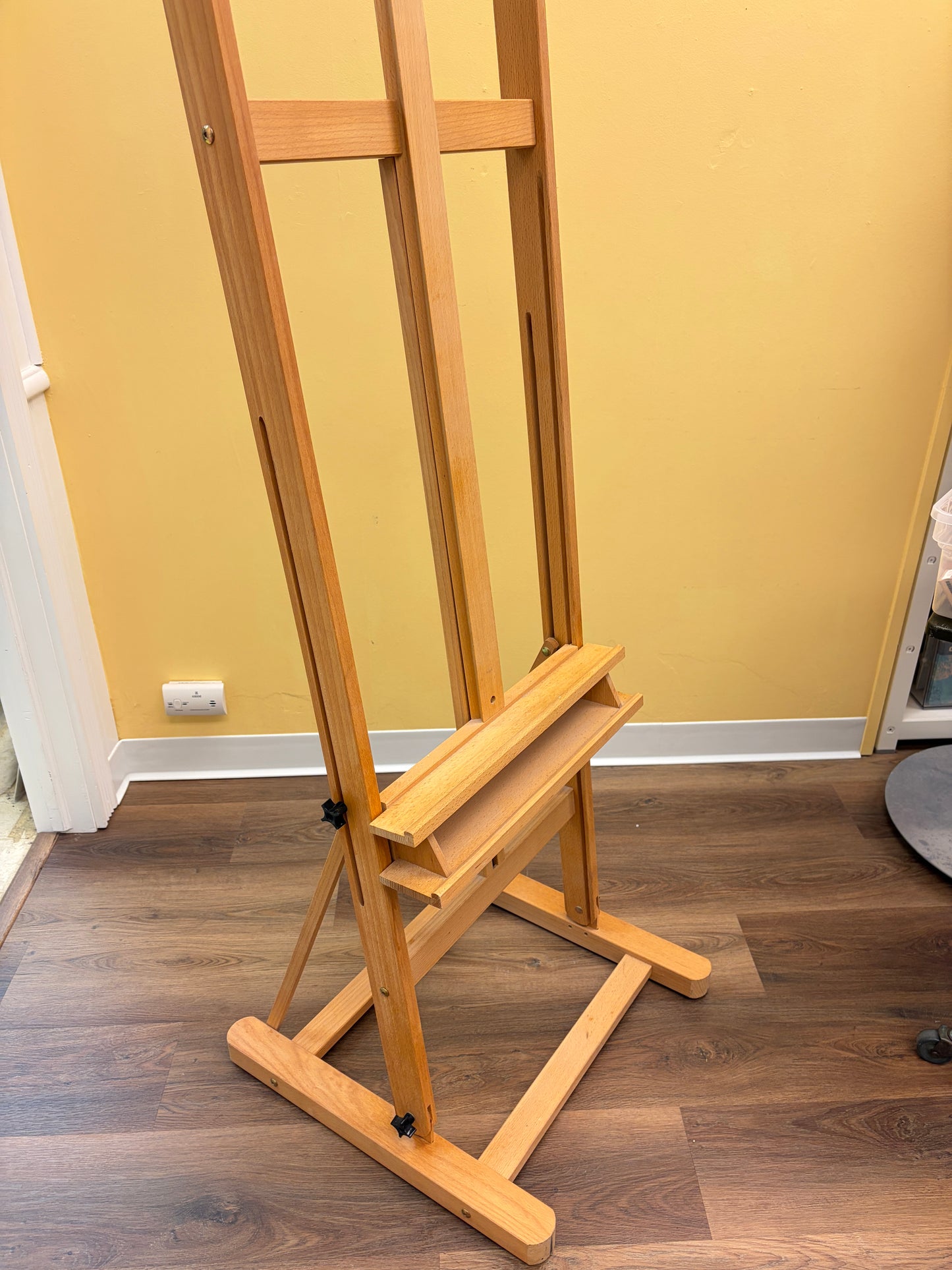 Wood Light-Duty H-Frame Easel
