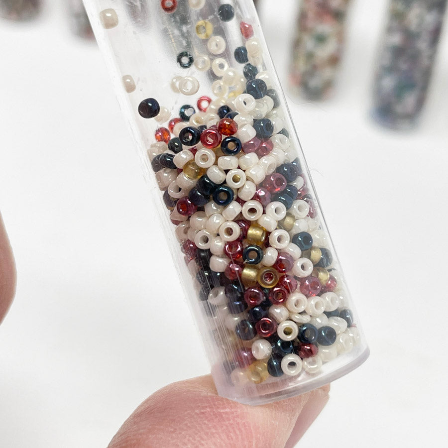 Christmas Color Seed Bead Mix - 7g