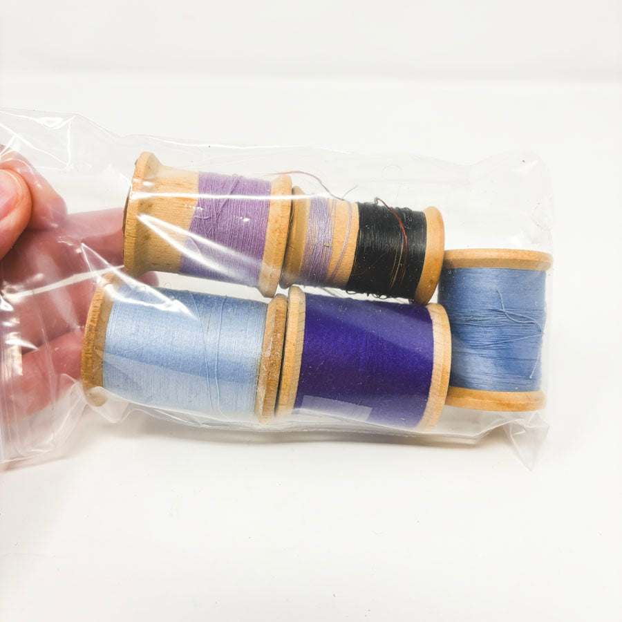 Vintage Thread Bundles (1)