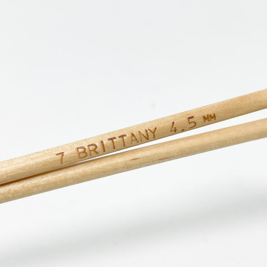 Brittany Knitting Needles (1 set)