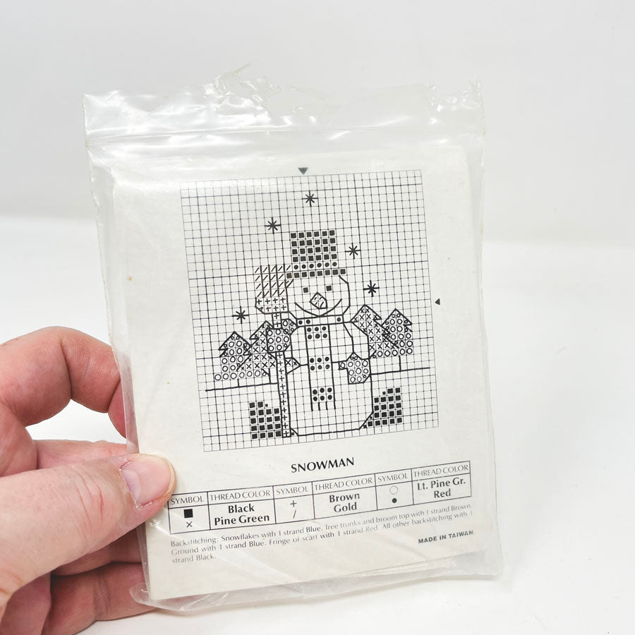 Vintage Traditions Christmas Novelty Cross Stitch Kit - Snowman