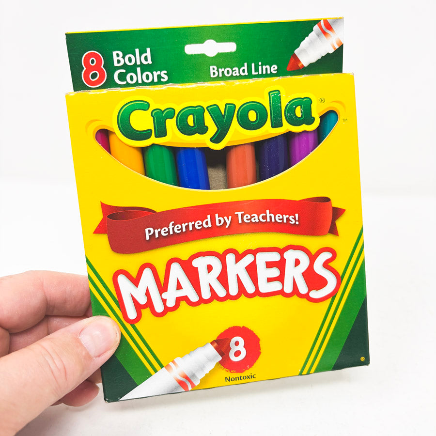 8 Crayola Broad Line Markers