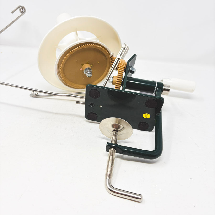 Stanwood Needlecraft Large Metal Yarn Ball Winder 10 oz - Heavy Duty