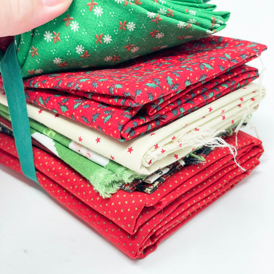 Fabric Bundle - Christmas - Asst. Sizes