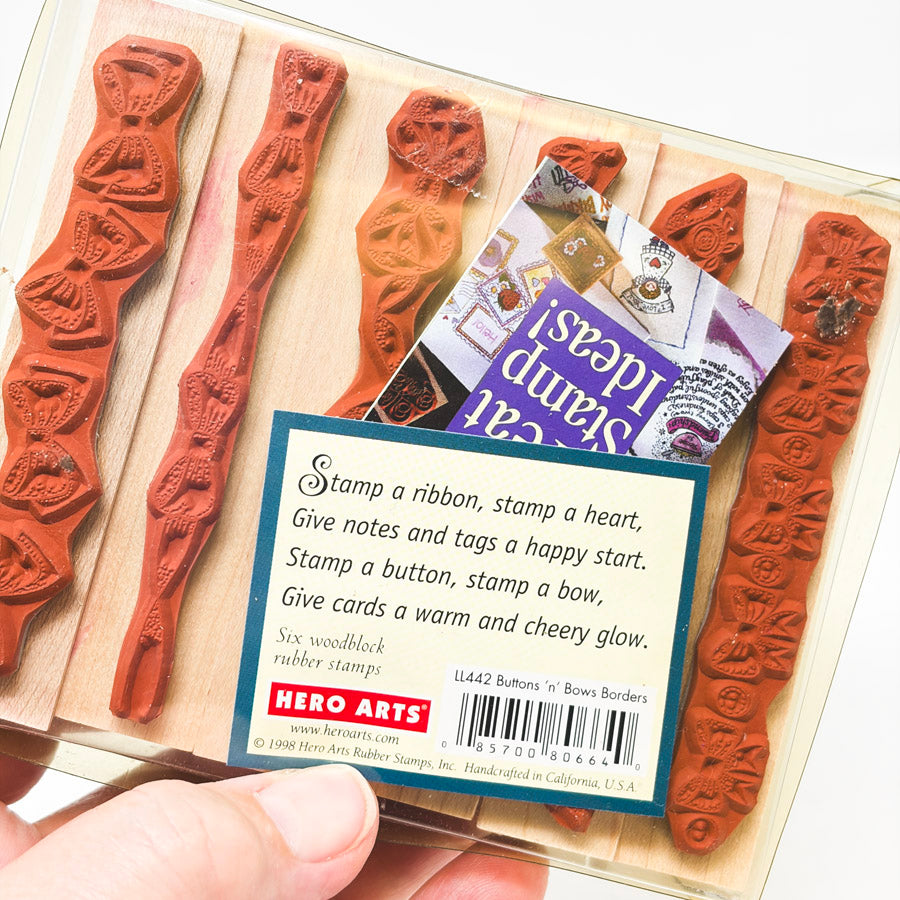 Hero Arts Buttons 'n' Bows Border Stamp Set