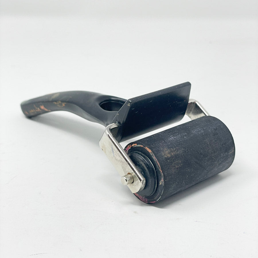 Black Unmarked Hard Rubber Brayer (1)