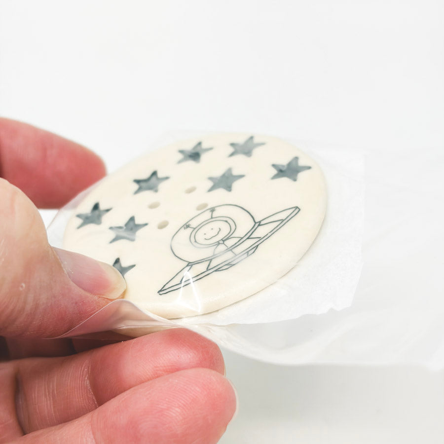 Ceramic UFO XL Buttons - 2ct