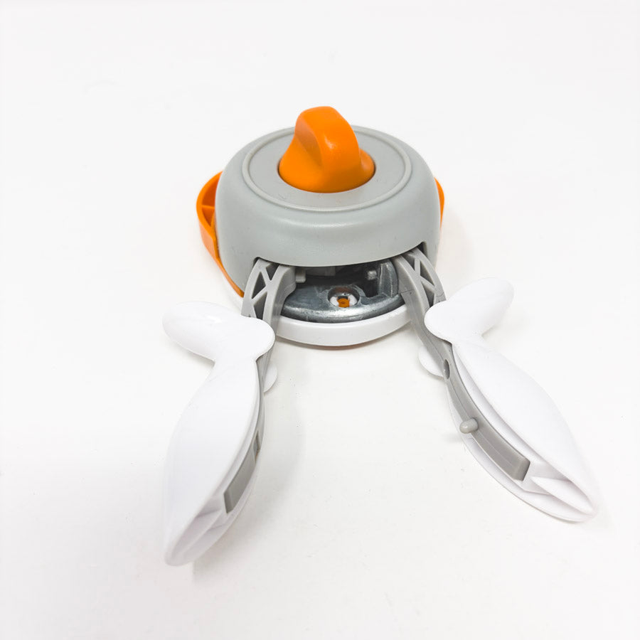 Fiskars 3-in-1 Corner Squeeze Punch