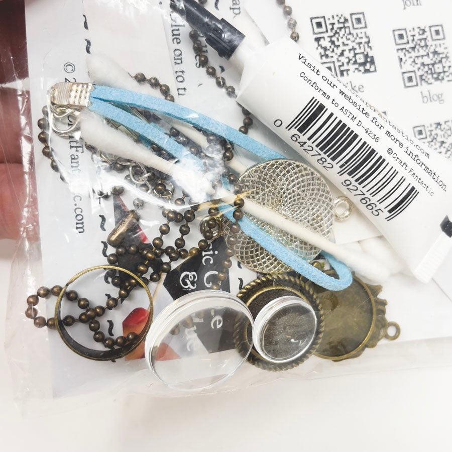 Craft Fantastic Tray Pendant Kit