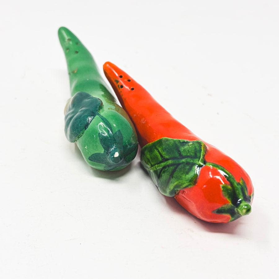 Vintage Green & Red Chili Peppers Salt & Pepper Shaker Set