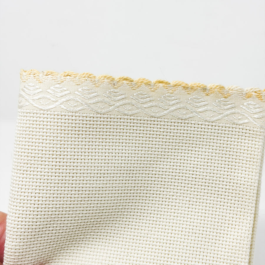 16 ct Yellow Scallop Edge Aida Banding – 5.5" x 34"