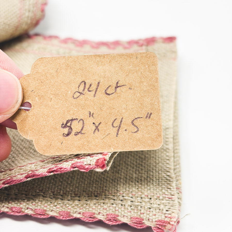 24 ct Tan Aida Rose Scallop Edge Banding – 4.5" x 52"