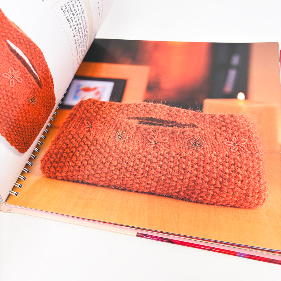 25 Bags to Knit: Beautiful Bags in Stylish Colors by Emma King