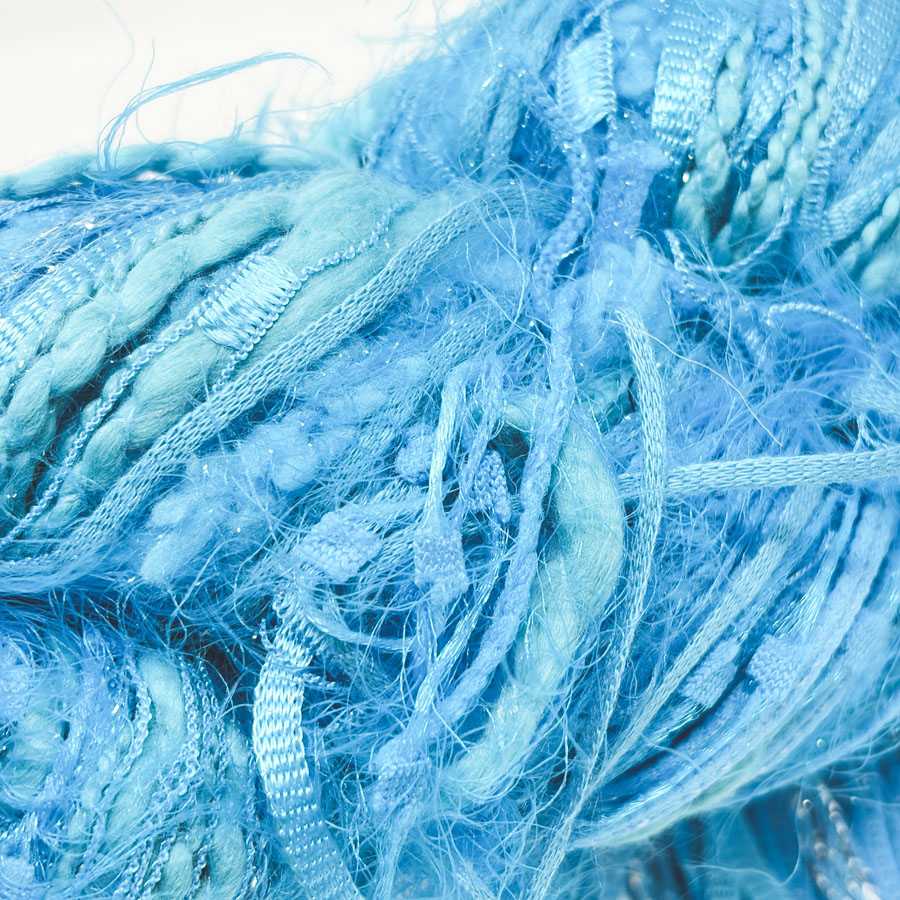 Alp Dazzle Yarn by Feza (1)