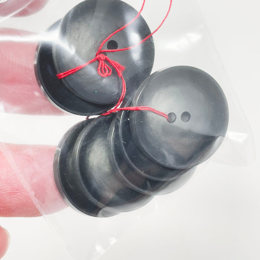 Medium Size Black Button Pack