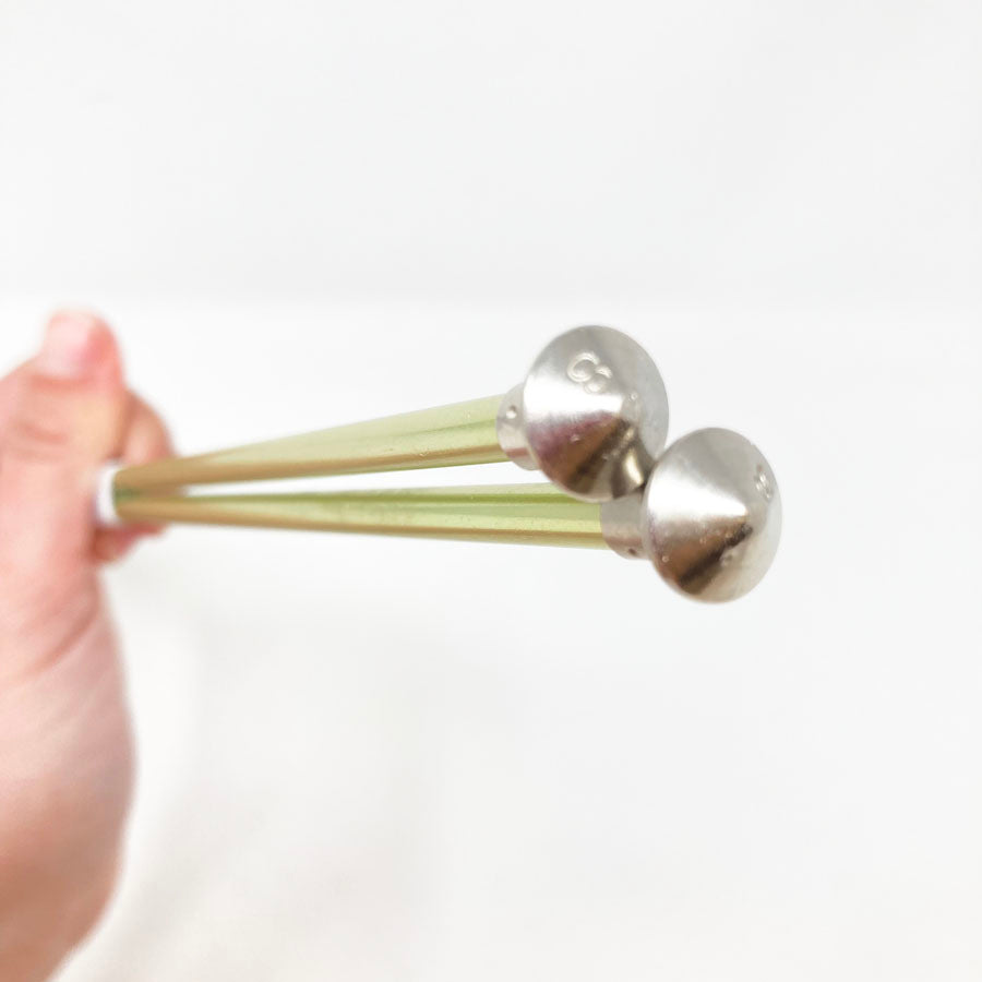 US 8 Knitting Needles