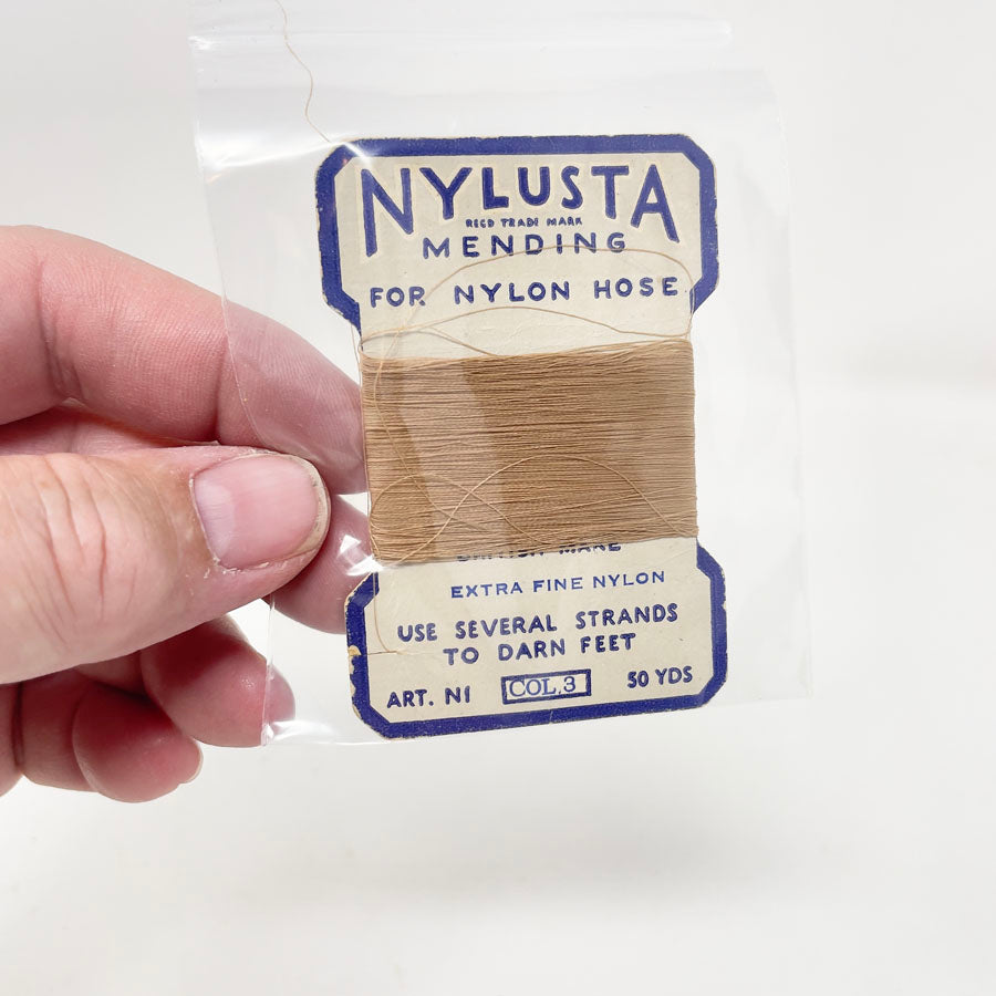 Nylusta Mending Thread
