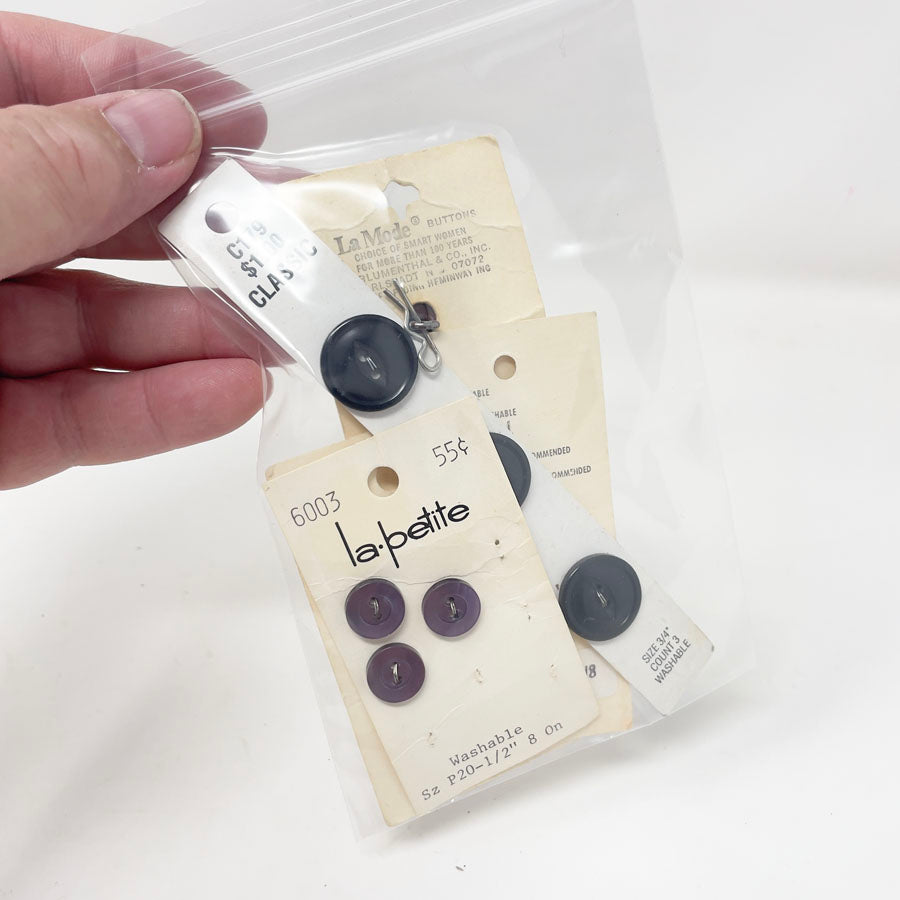 Bundle of 12 Assorted Buttons