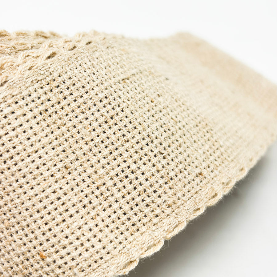 Tan Scallop Banding Linen – appx. 20 Count – 27" x 1"