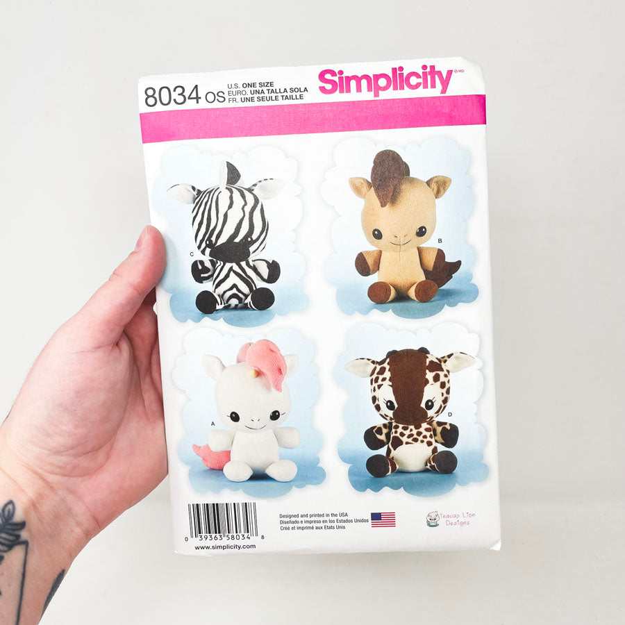 Simplicity 8034 Sewing Pattern - Stuffed Animals