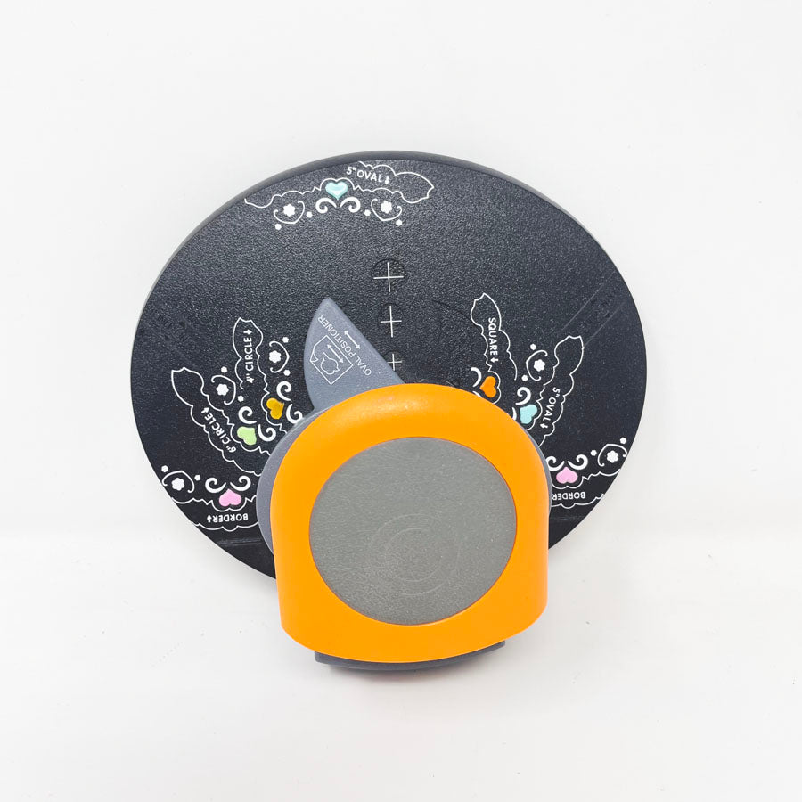 The Paper Studio Heart Border with 6 Oval Positions Paper Punches