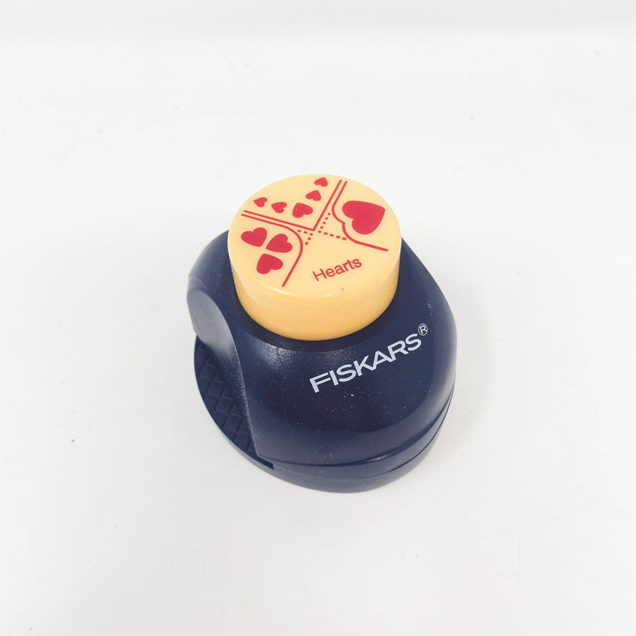 Fiskars Corner Hole Punch - Pick a Design