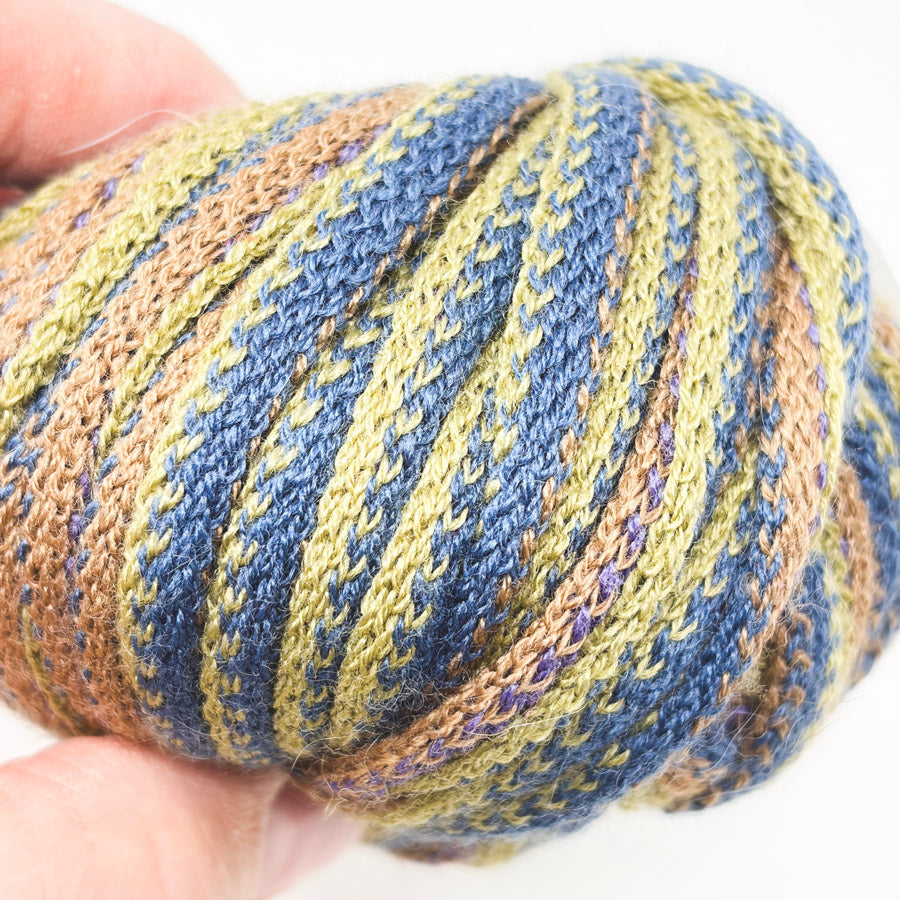 Tango Wool Blend Yarn by Universal Yarn Inc. (1)