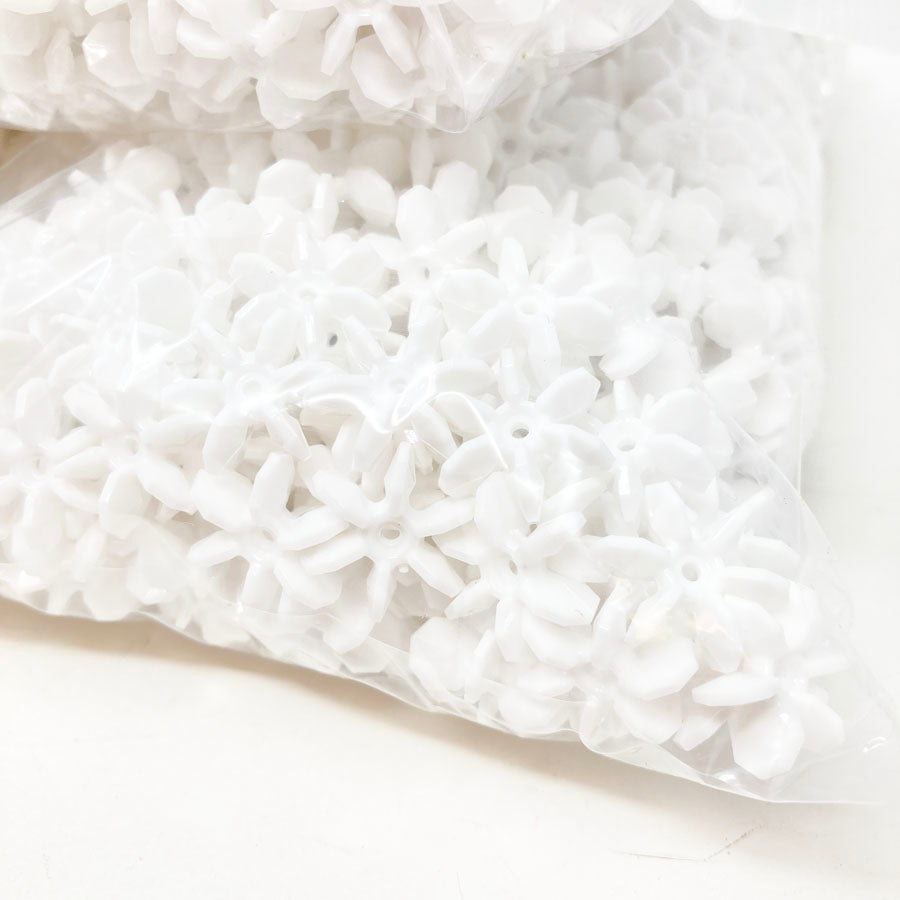 Plastic 'Snowflake' Bead Bundles