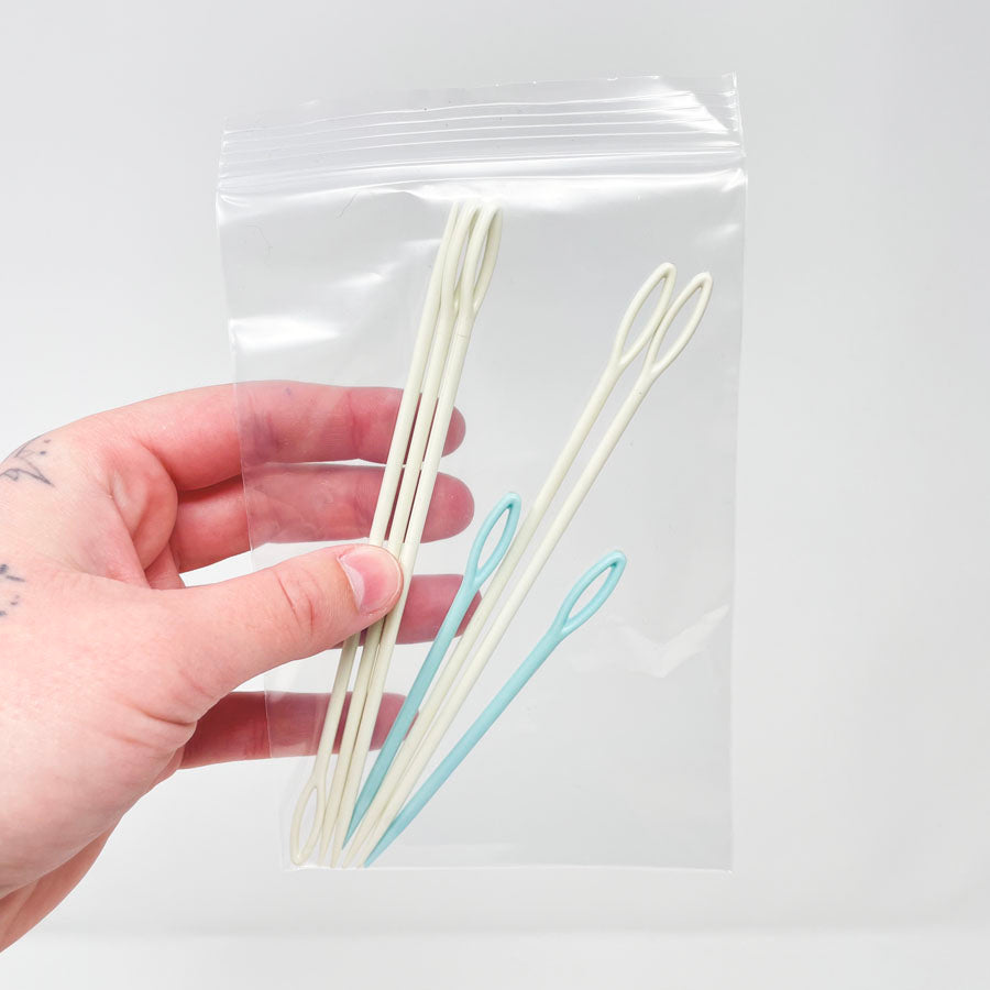 Bundle of Plastic Yarn Needles