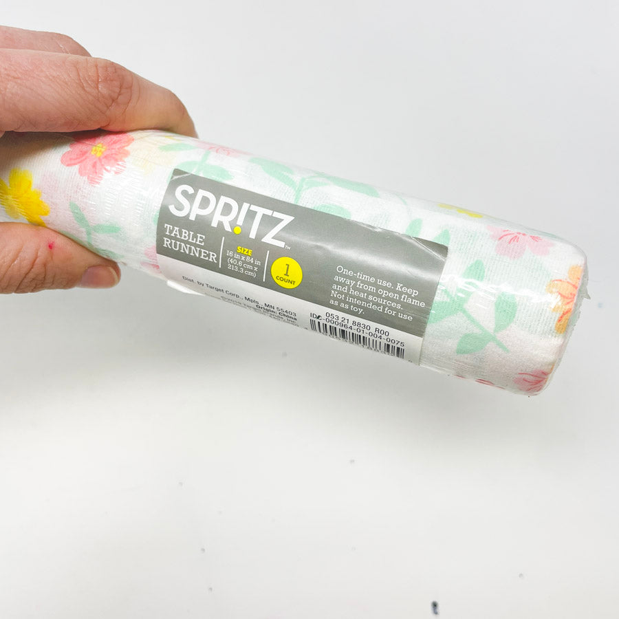 Spritz Vinyl Floral Party Table Runner