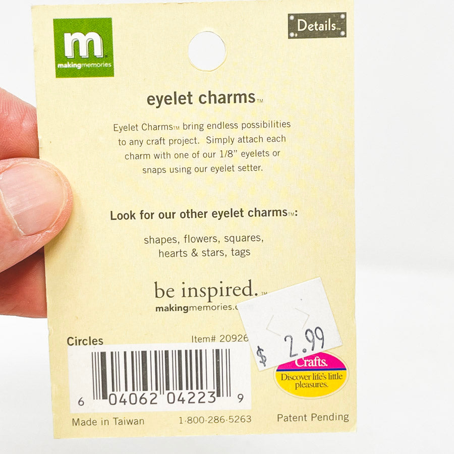 Making Memories Circle Eyelet Charms