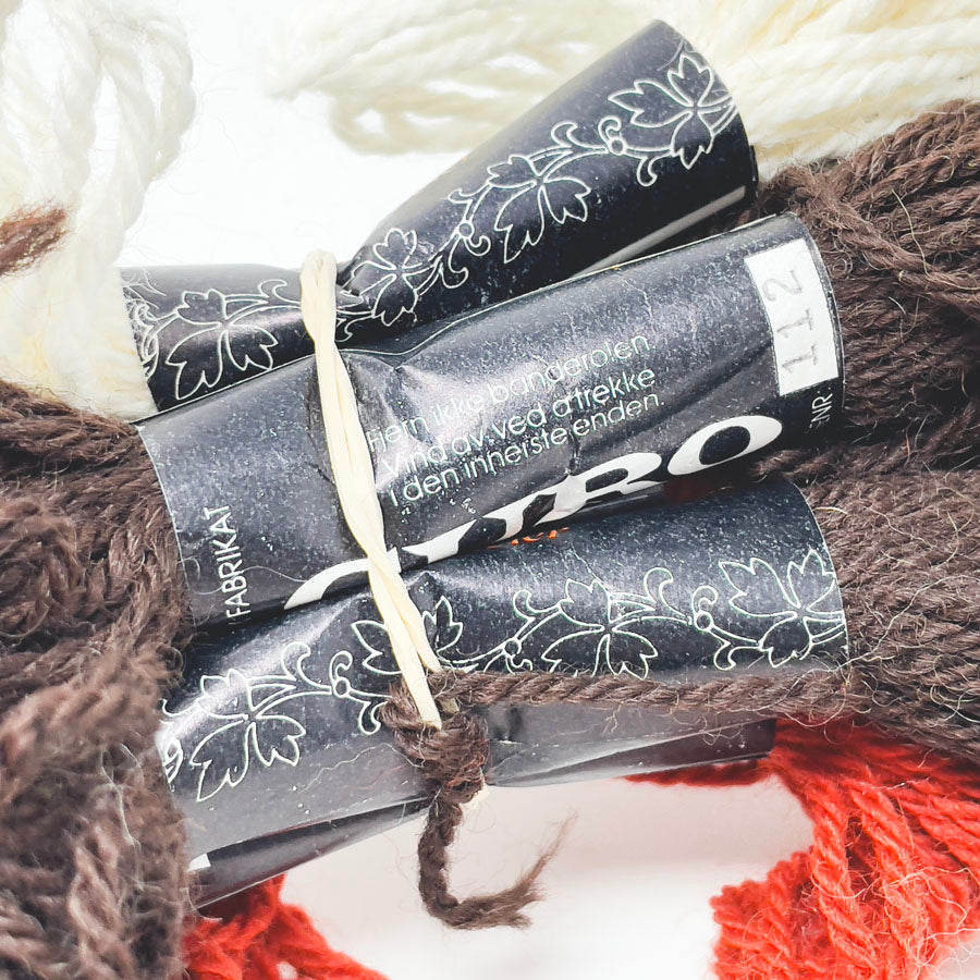 Guro Rust Brown Cream Needlepoint Yarn Bundle