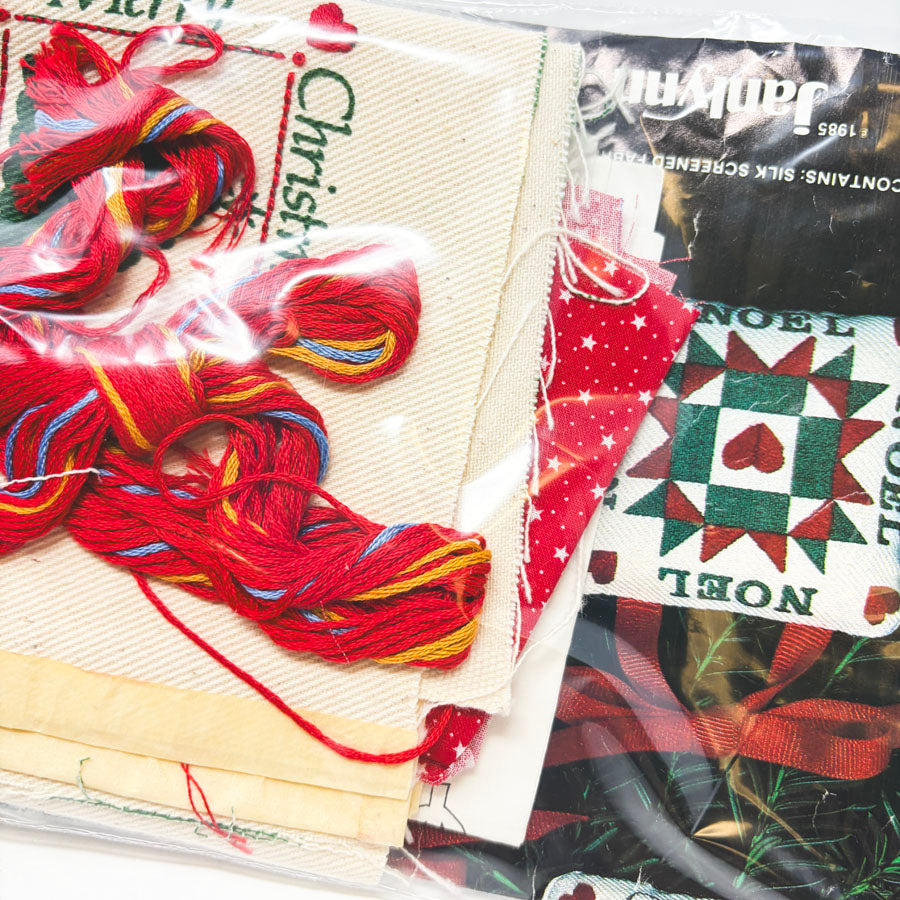 Janlynn Christmas Banner Ornaments Cross Stitch Kit