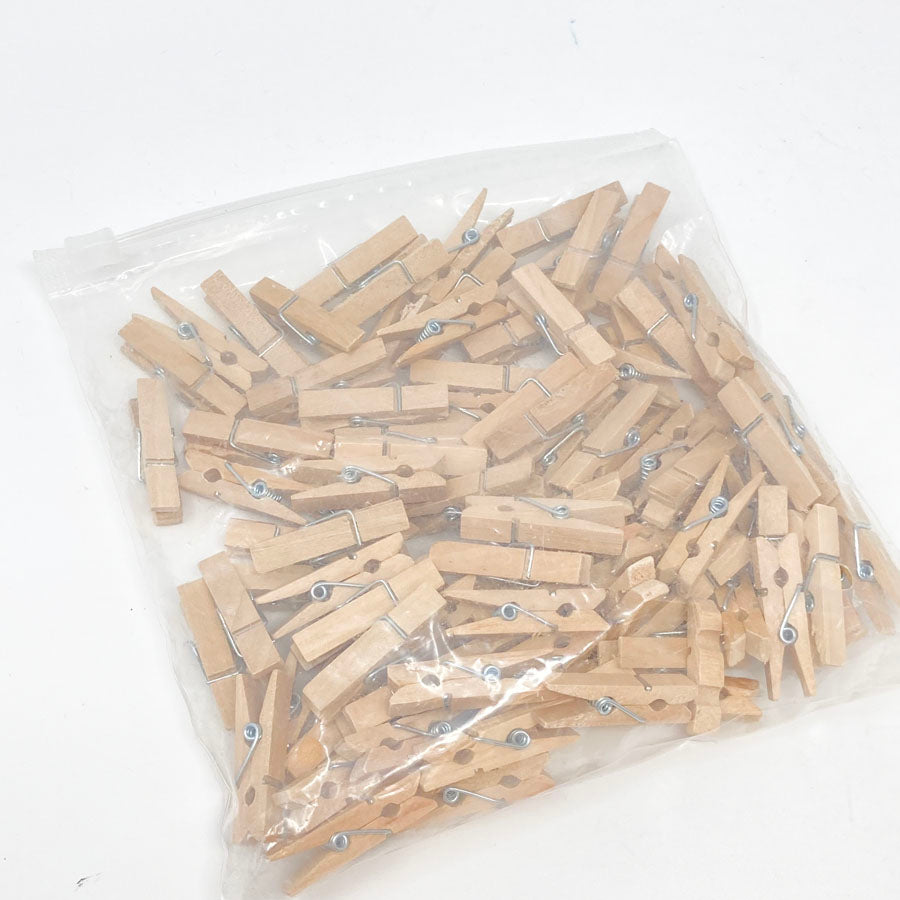 Wooden 1.25" Clothes Pin Bundle