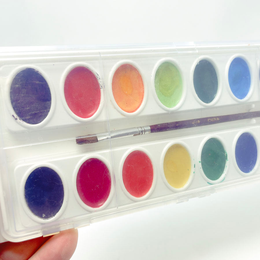 16 Color Tray Watercolor Set