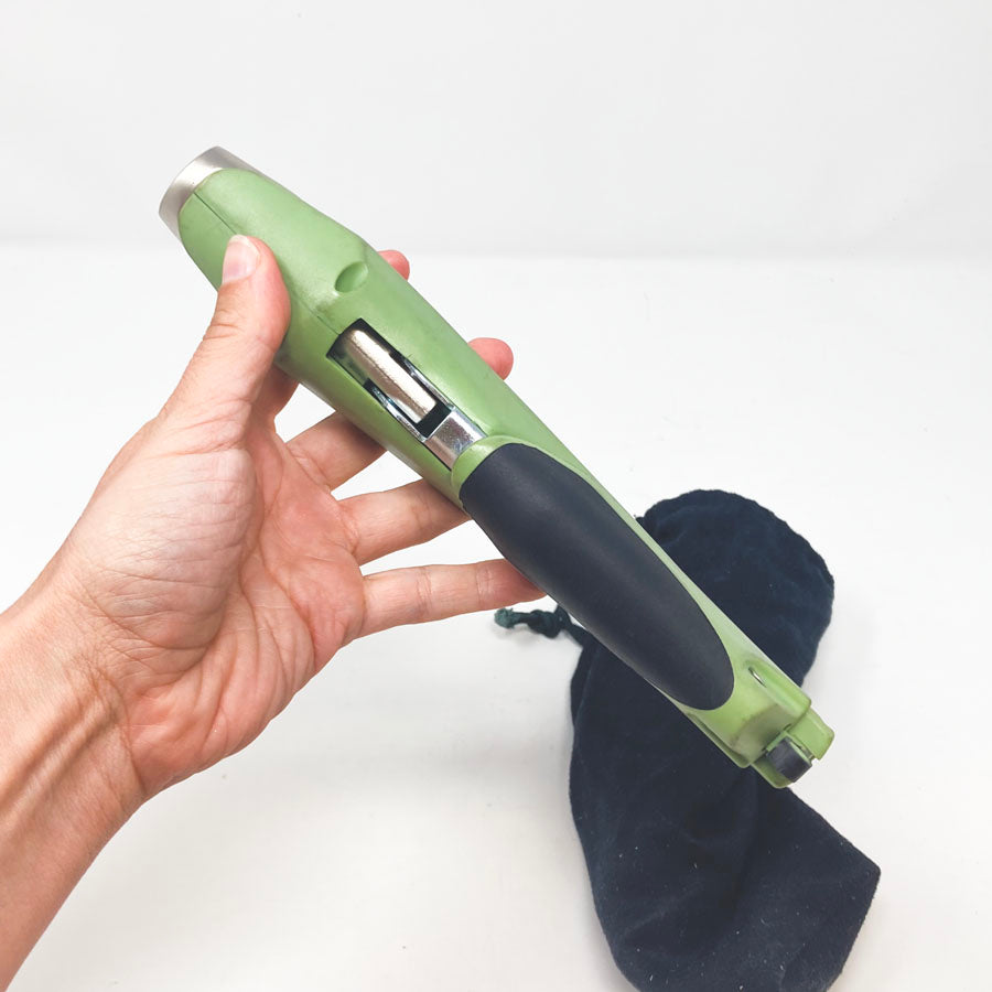 Making Memories Tag Curler Tool
