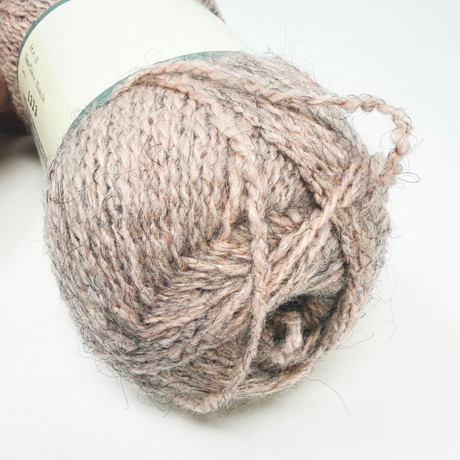 Yarn Bee - Warm & Cozy Acrylic Yarn