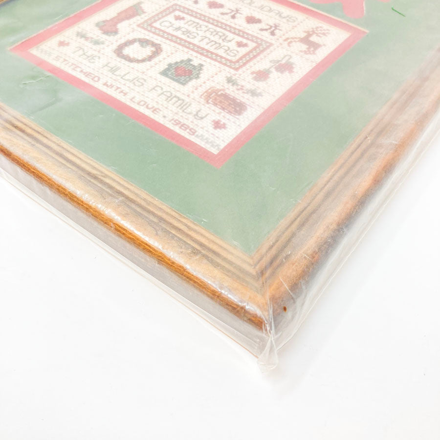 Viintage Country Mats 'N Frames - Frame and Cross Stitch Pattern