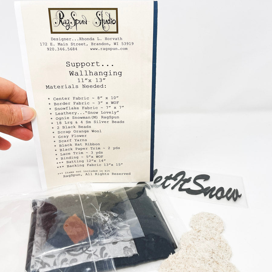 Rag Spun Studio Snow Lovely Wall Hanging Kit