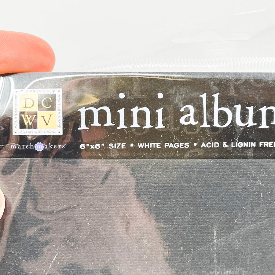 Black Mini Album 6" x 6" with Frame Cover (1)