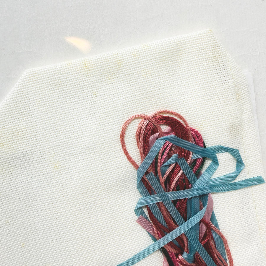 Ribbon Embroidery Lil' Tote Cross Stitch Kit by Janlynn