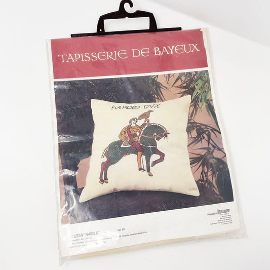 Tapisserie De Bayeux Crewel Needlework Stamped Pillow Kit by Realisation Rrincesse