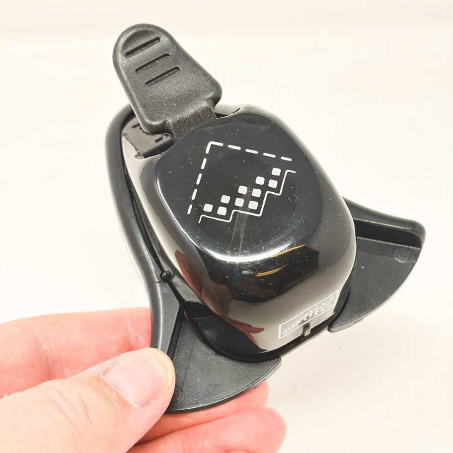 Dotted Corner – Stampin' Up Lever Punch