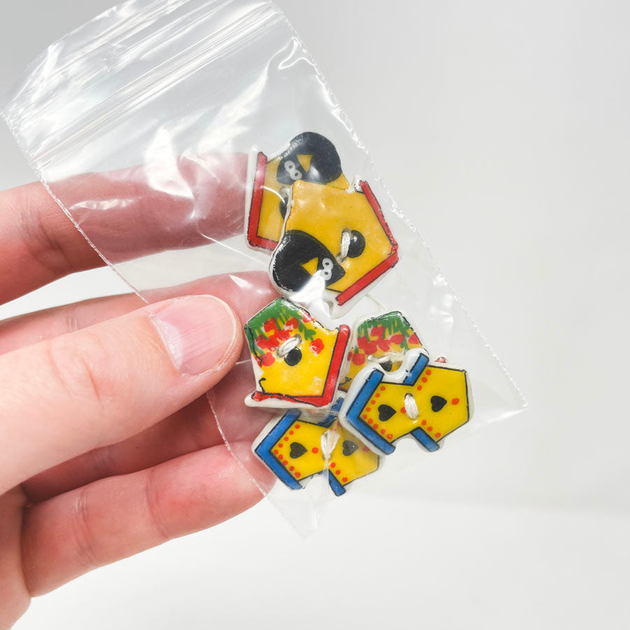 Novelty Birdhouse Buttons