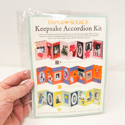 Paper Source Keepsake Accordion Kit – Blossoms and Chocolate