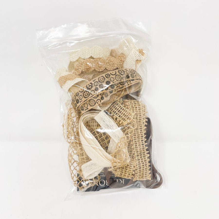 Bundle of Neutral Natural Fiber Ribbons