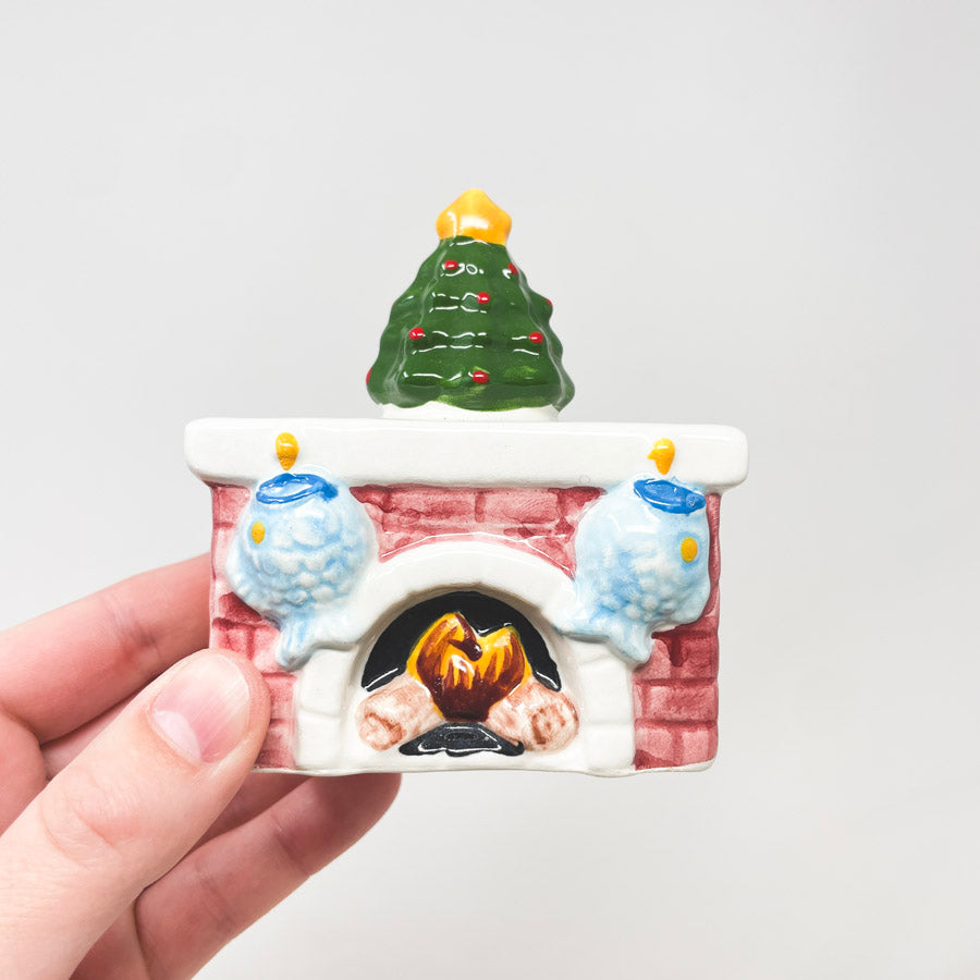Christmas Fireplace and Cat Santa Salt & Pepper Shaker Set