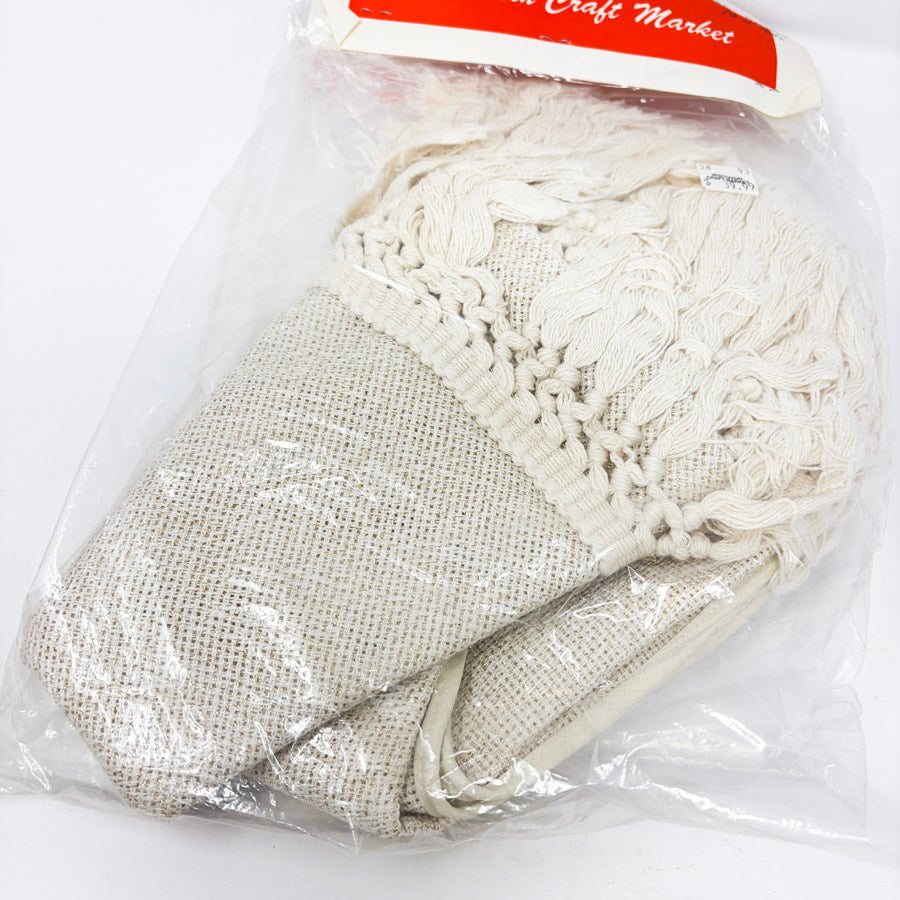 Fringed 14 Count Aida 30" Tree Skirt