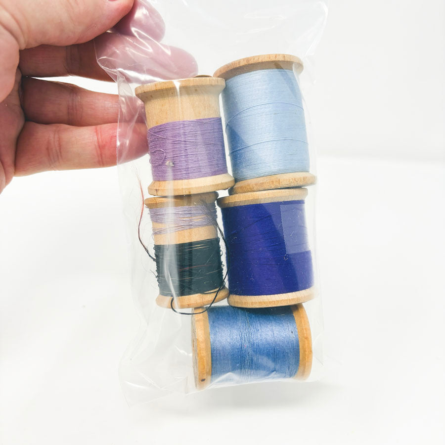 Vintage Thread Bundles (1)