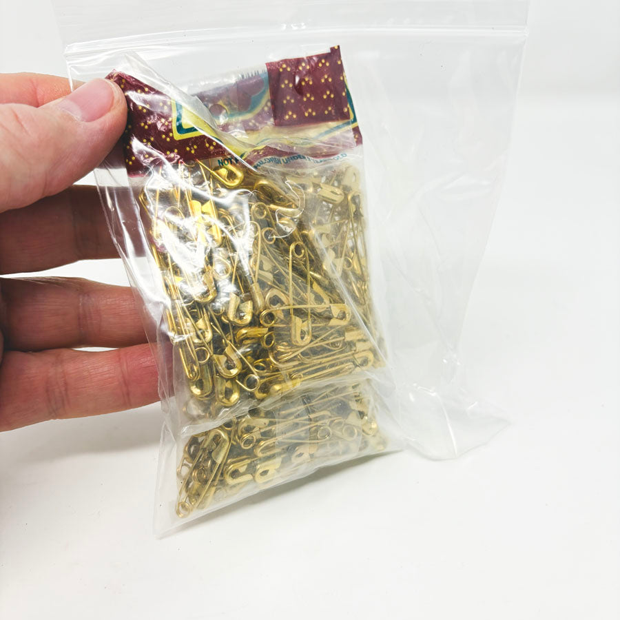 Darice Gold Safety Pin Bundle (1)